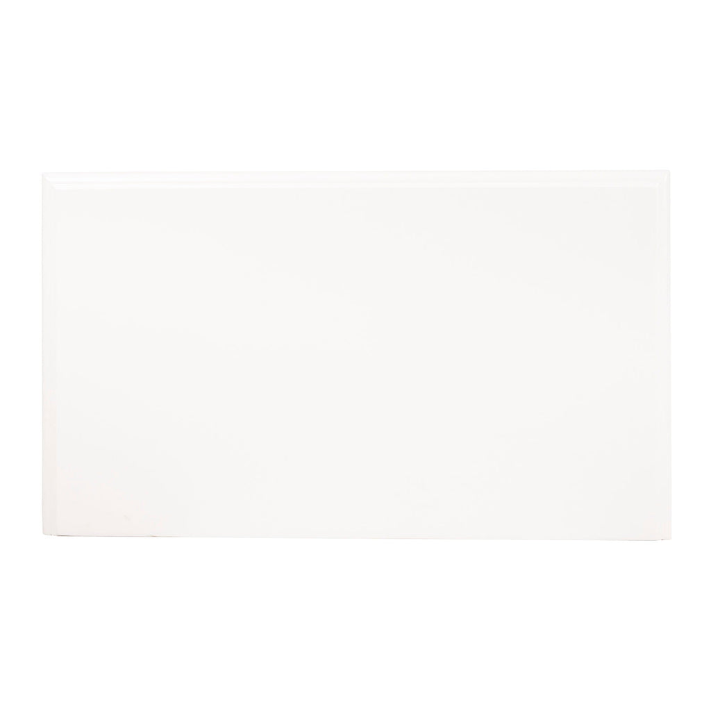Commode à lingerie – Blanc huître — Summer House présente le meilleur style chalet avec des accents de panneaux persiennes dans une finition blanc huître