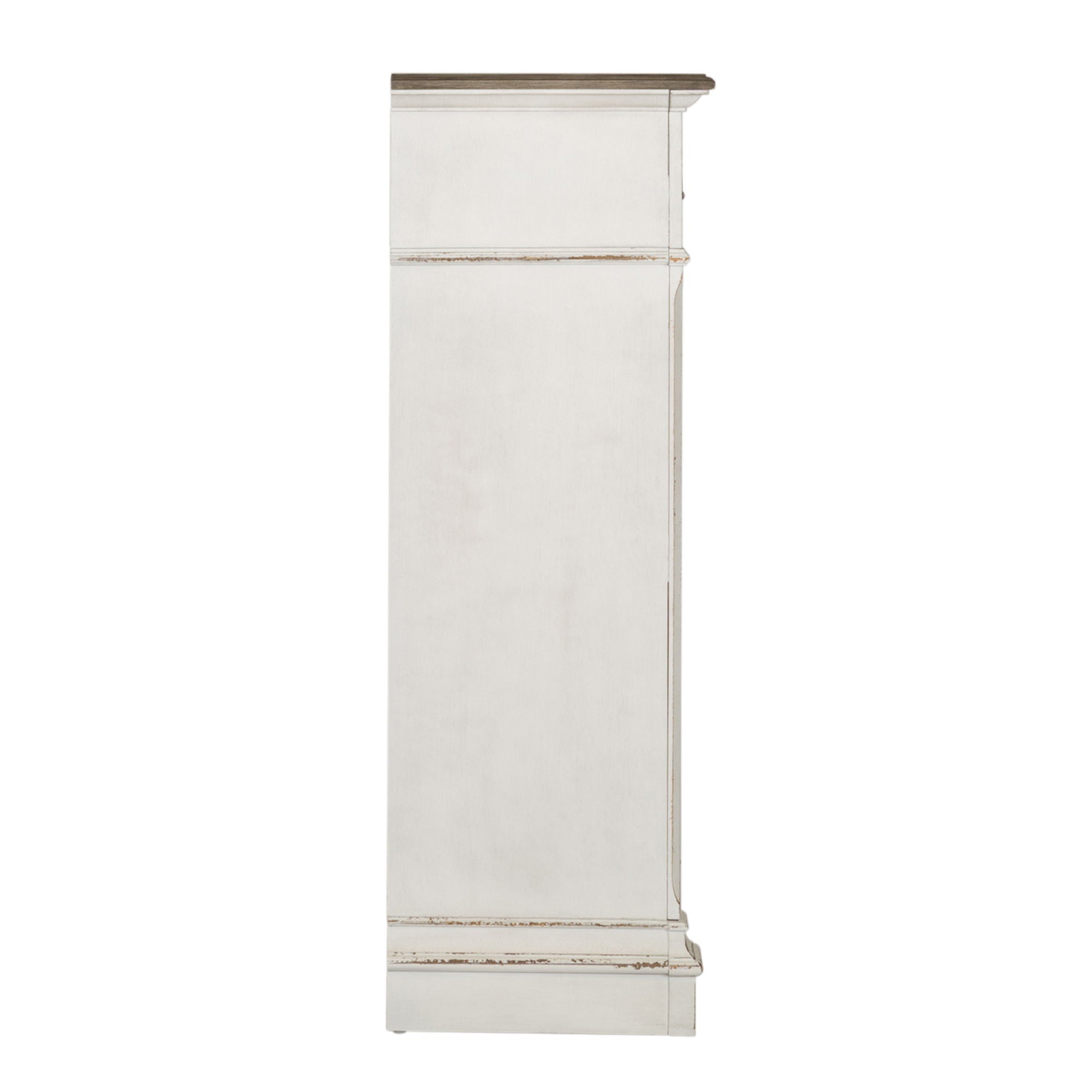 Commode 5 tiroirs – Blanc antique — Les poignées coquilles et anneaux en étain vieilli ajoutent la touche finale à la commode