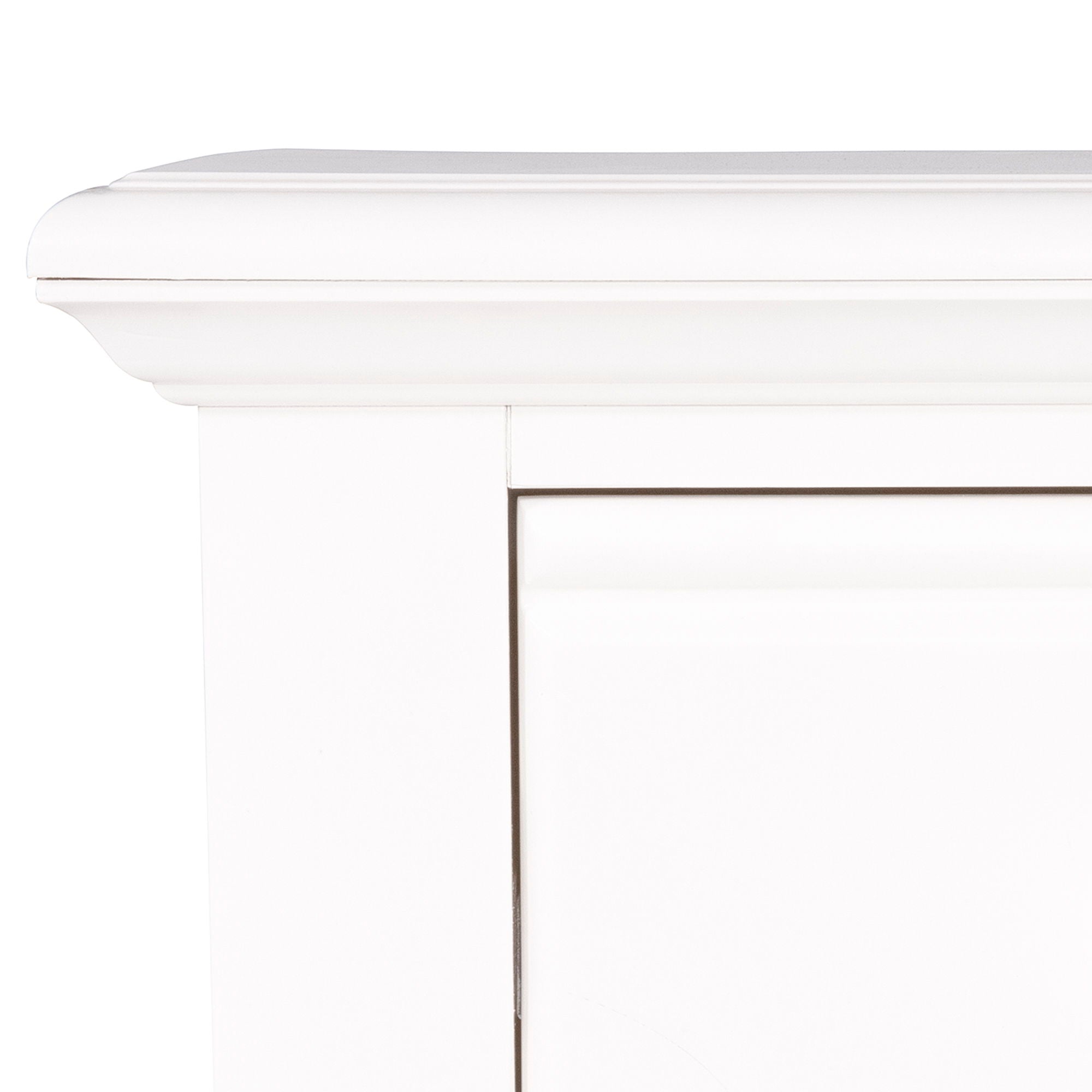 Commode à lingerie – Blanc huître — Summer House présente le meilleur style chalet avec des accents de panneaux persiennes dans une finition blanc huître