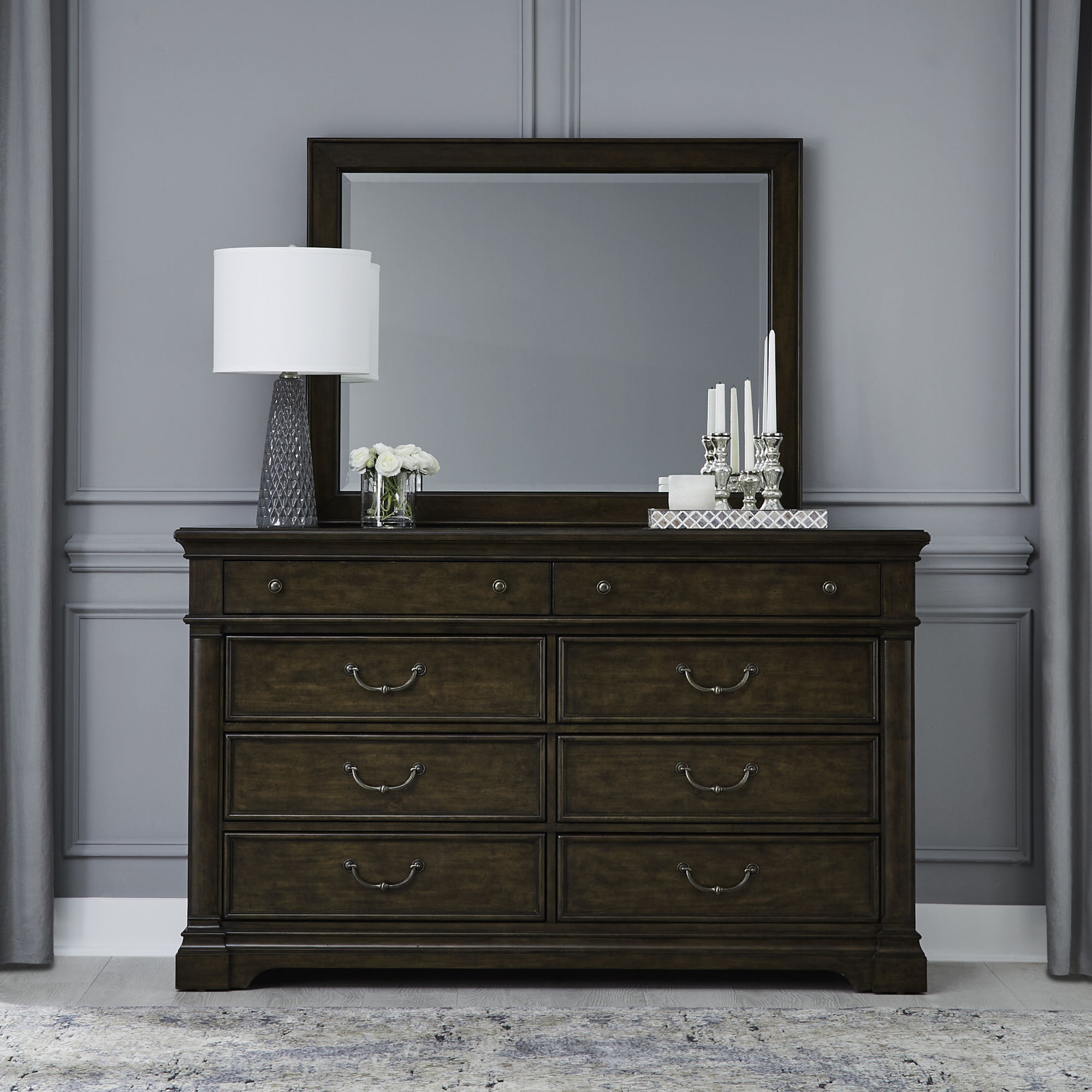 Commode et miroir - Merisier satiné — Dans un monde de tendances éphémères