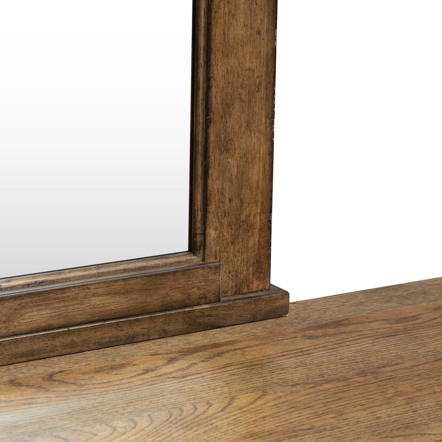 Commode et miroir - Ambre brun — fini ambré chaud rehaussé de moulures en superposition épaisses qui donnent dimension et texture