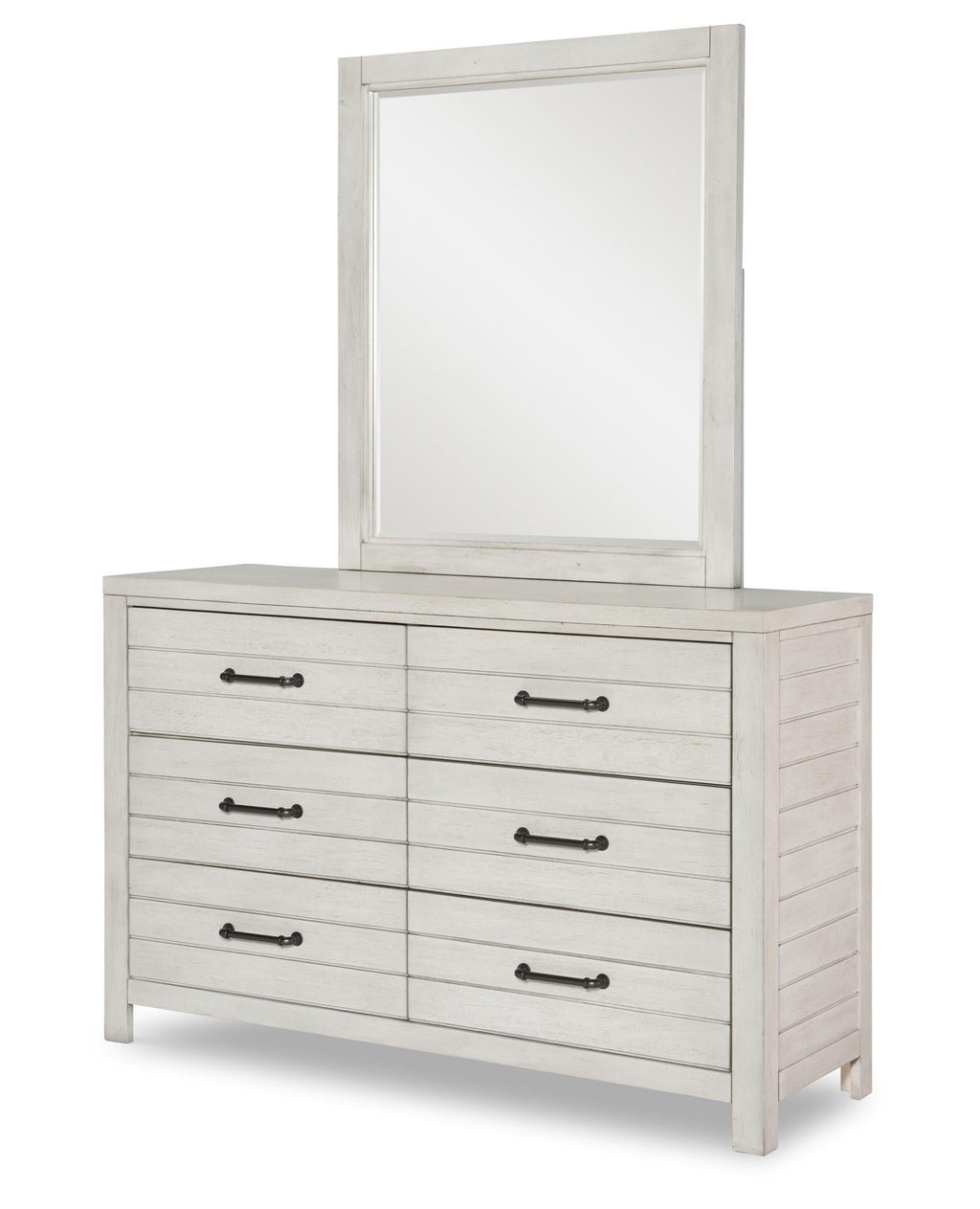Commode — les détails des lattes sur les côtés et les façades des tiroirs ainsi que les plateaux épais ajoutent une touche rustique moderne à l'esthétique de l'ensemble.
