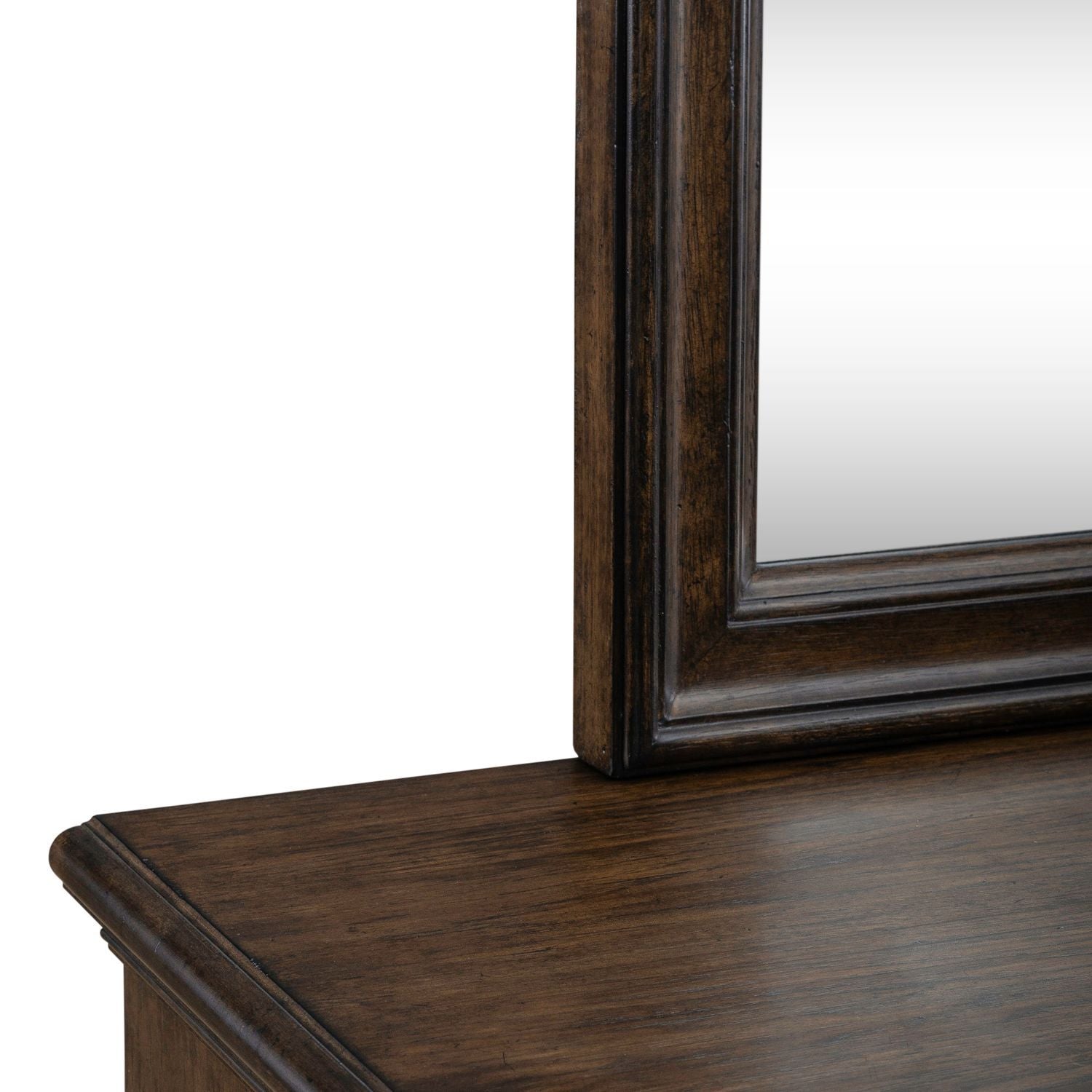 Commode et miroir - Château Marron — la Collection Providence Park reste un témoignage de la puissance durable du design classique