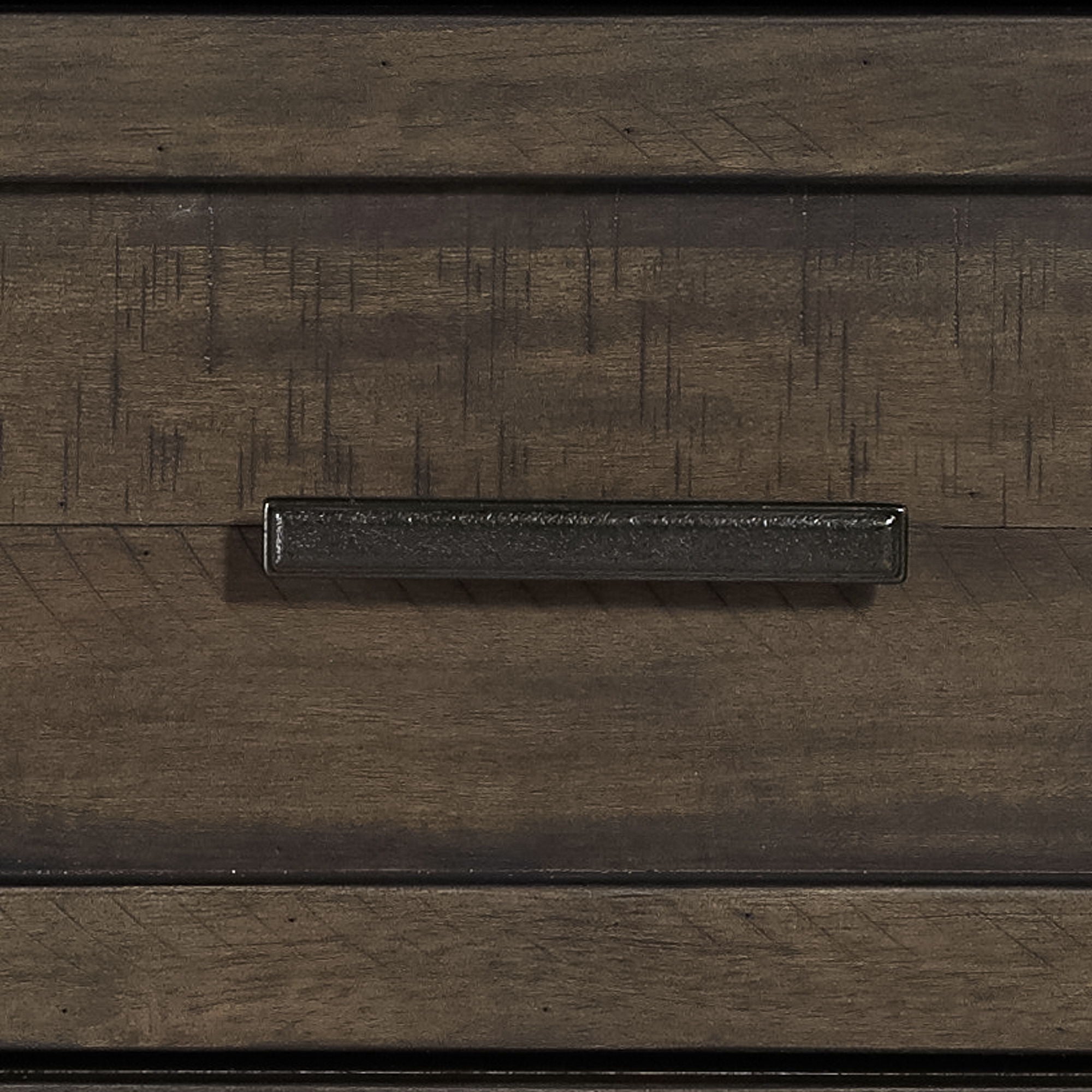 Commode et miroir – Brun battu par le roc — contemporain-Un mélange de matériaux avec des finis vieillis et des tissus texturés