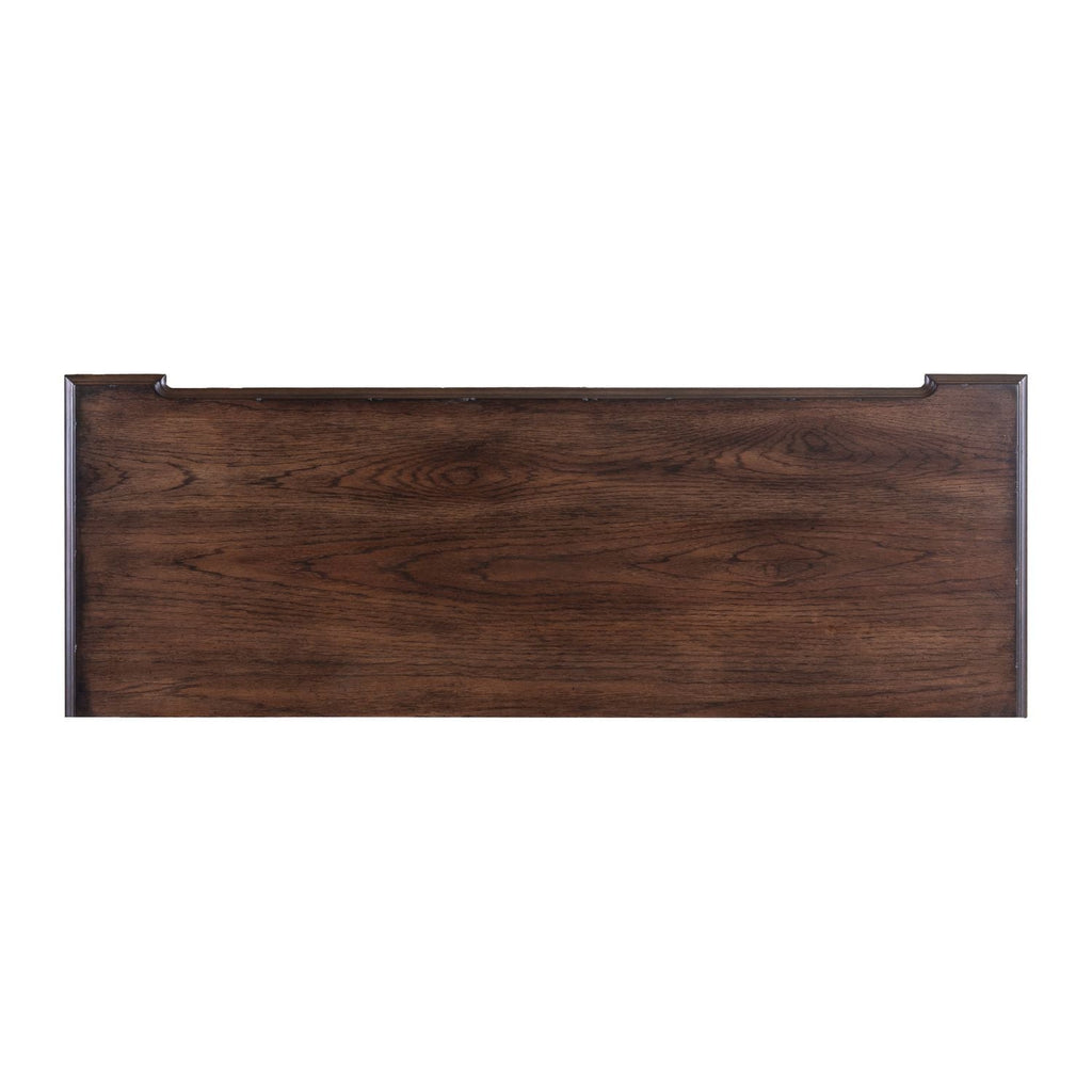 Commode – Chateau Brown — la collection Providence Park témoigne du pouvoir intemporel du design classique
