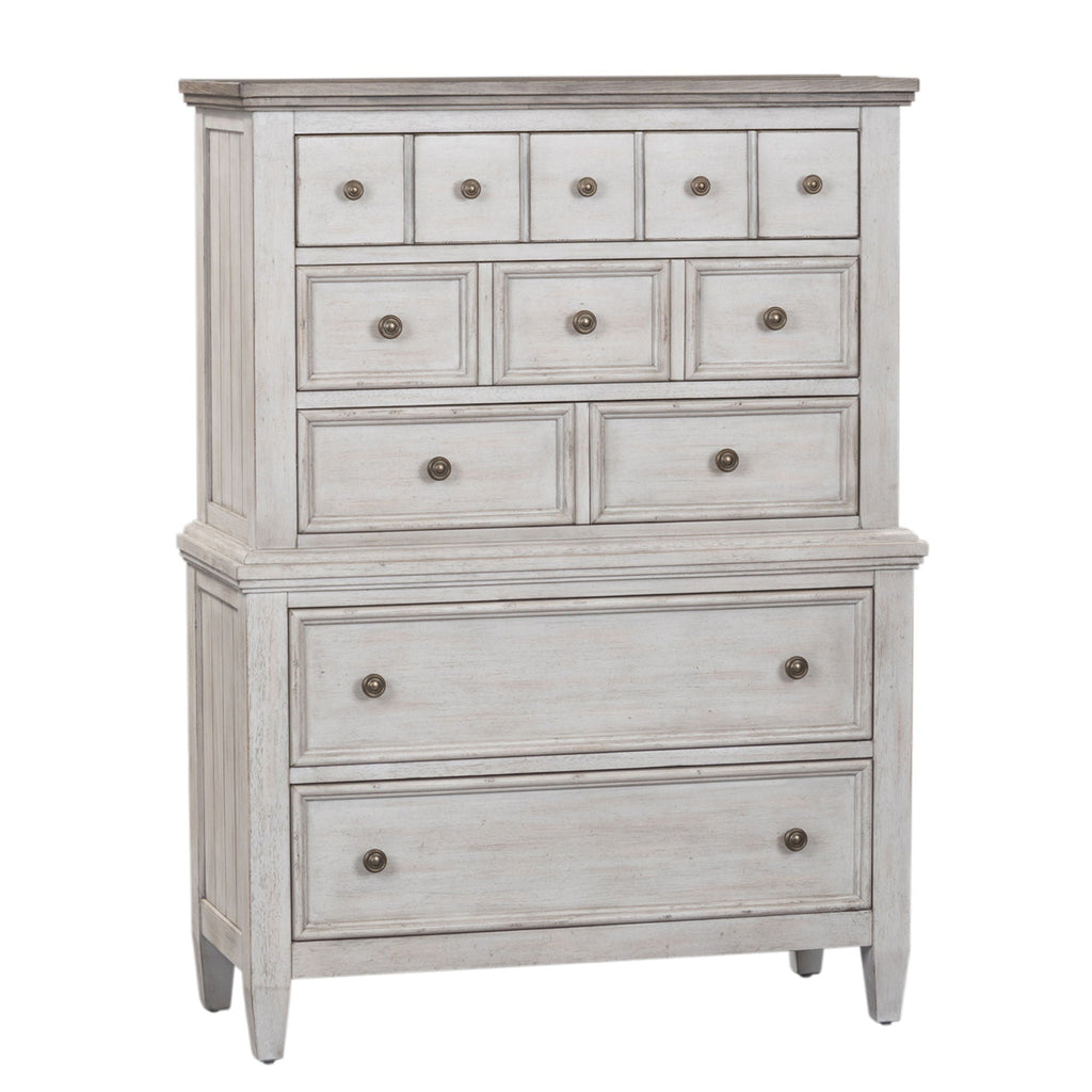 Commode 5 tiroirs – Blanc vieilli / Plateaux Tabac — un ajout de style décontracté pour un look classique à l'ambiance décontractée