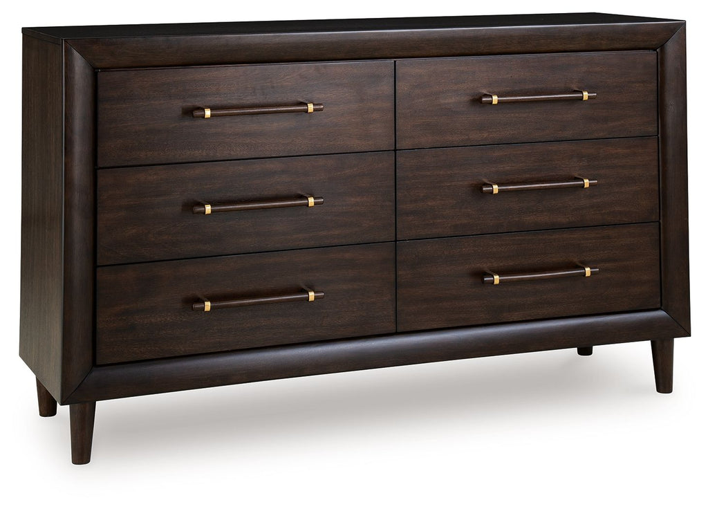 Commode — Sa finition riche dégage une ambiance urbaine chic