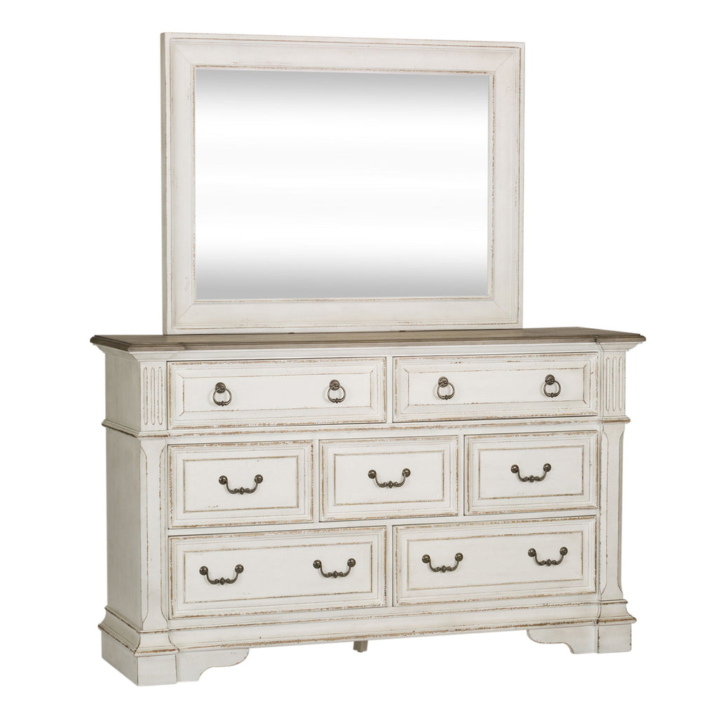Commode et miroir - Blanc antique — Des poignées et des anneaux de style ancien en étain antique ajoutent la touche finale aux meubles.