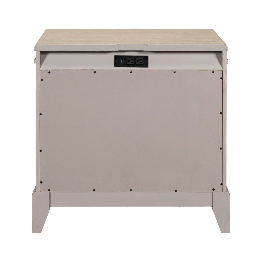 Table de chevet avec station de recharge – Blanc sanctuaire – offre un style de transition alliant le traditionnel et le contemporain