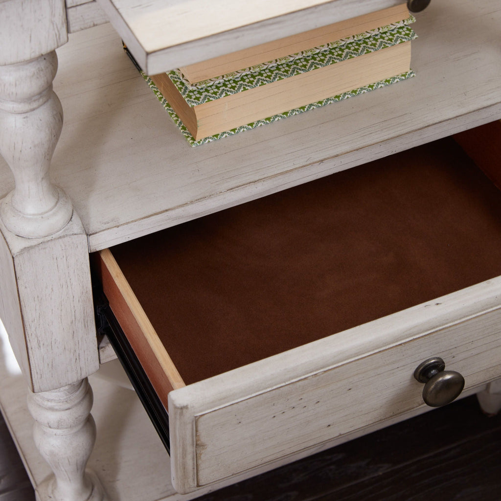 Table de chevet à 1 tiroir - Blanc antique / Dessus couleur châtaigne — ajoutez un style décontracté et vous obtenez un look classique avec une touche informelle.