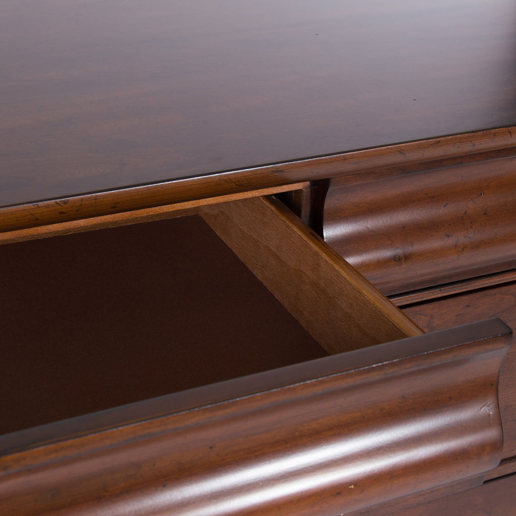 Commode à 8 tiroirs — 0L x 18