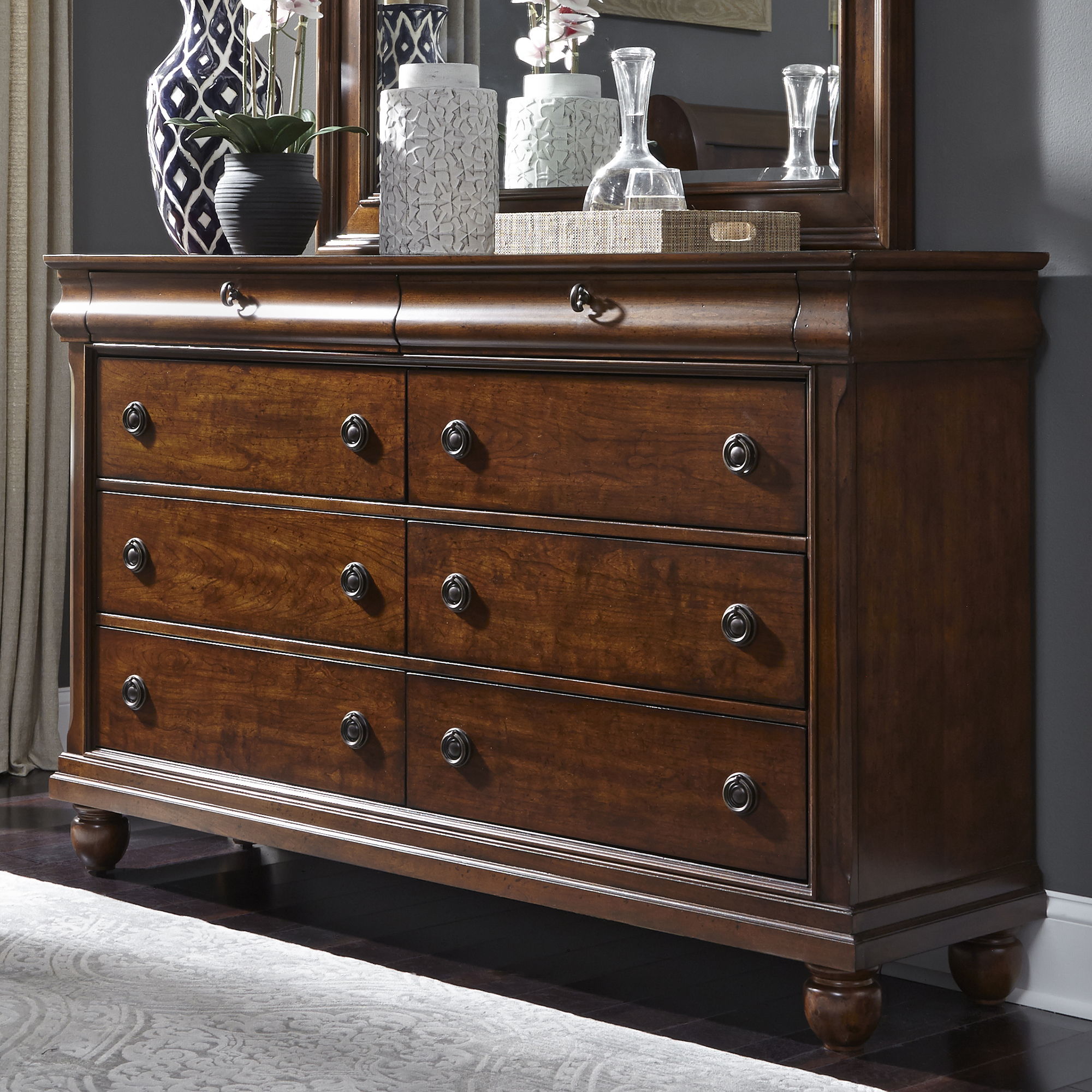 Commode à 8 tiroirs — 0L x 18