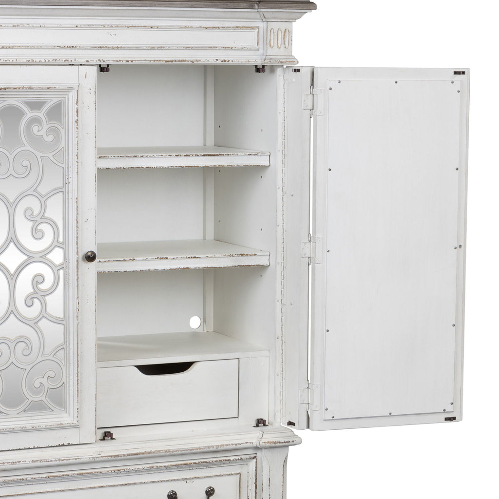 Commode à portes-miroirs – Blanc antique — La quincaillerie en anneau et poignée tombante en étain antique apporte la touche finale aux meubles.