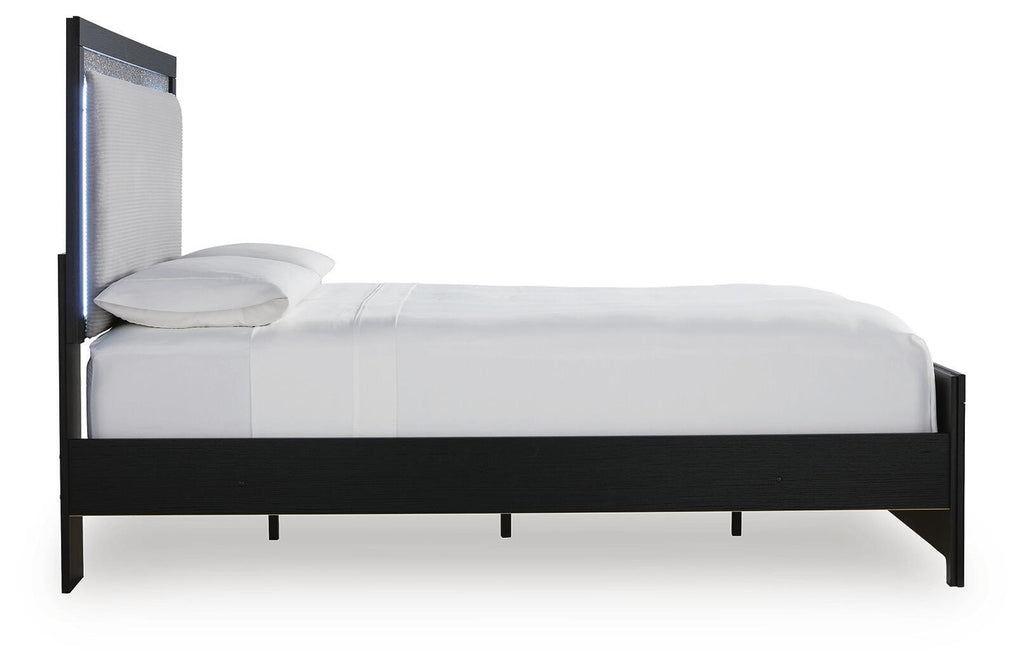 Lit capitonné — L'éclairage d'appoint LED intégré à la tête de lit offre un éclairage pratique et élégant