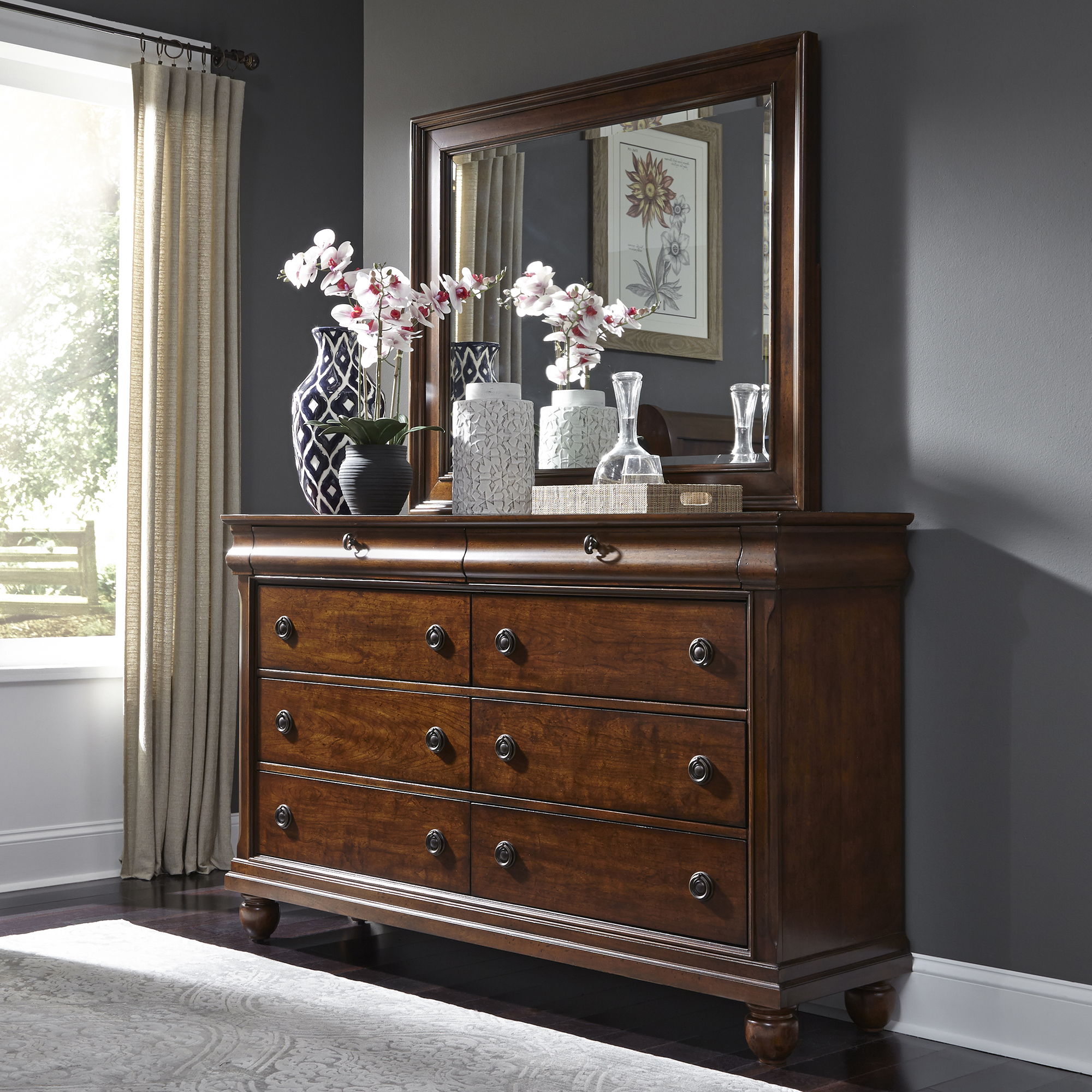 Commode à 8 tiroirs — 0L x 18
