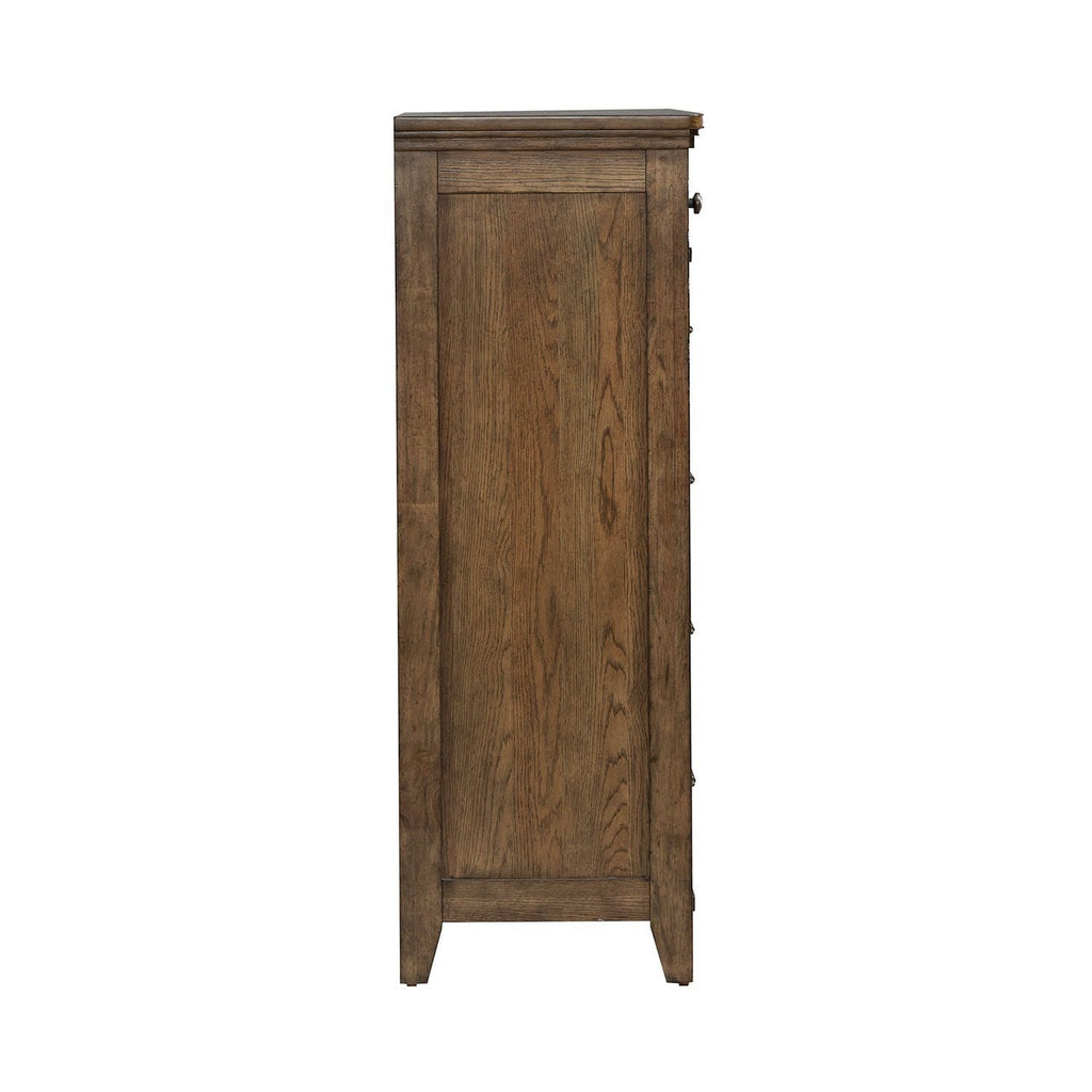 Commode 5 tiroirs - Brun ambré — finition ambrée chaude soulignée par de lourdes moulures en relief pour la dimension et la texture