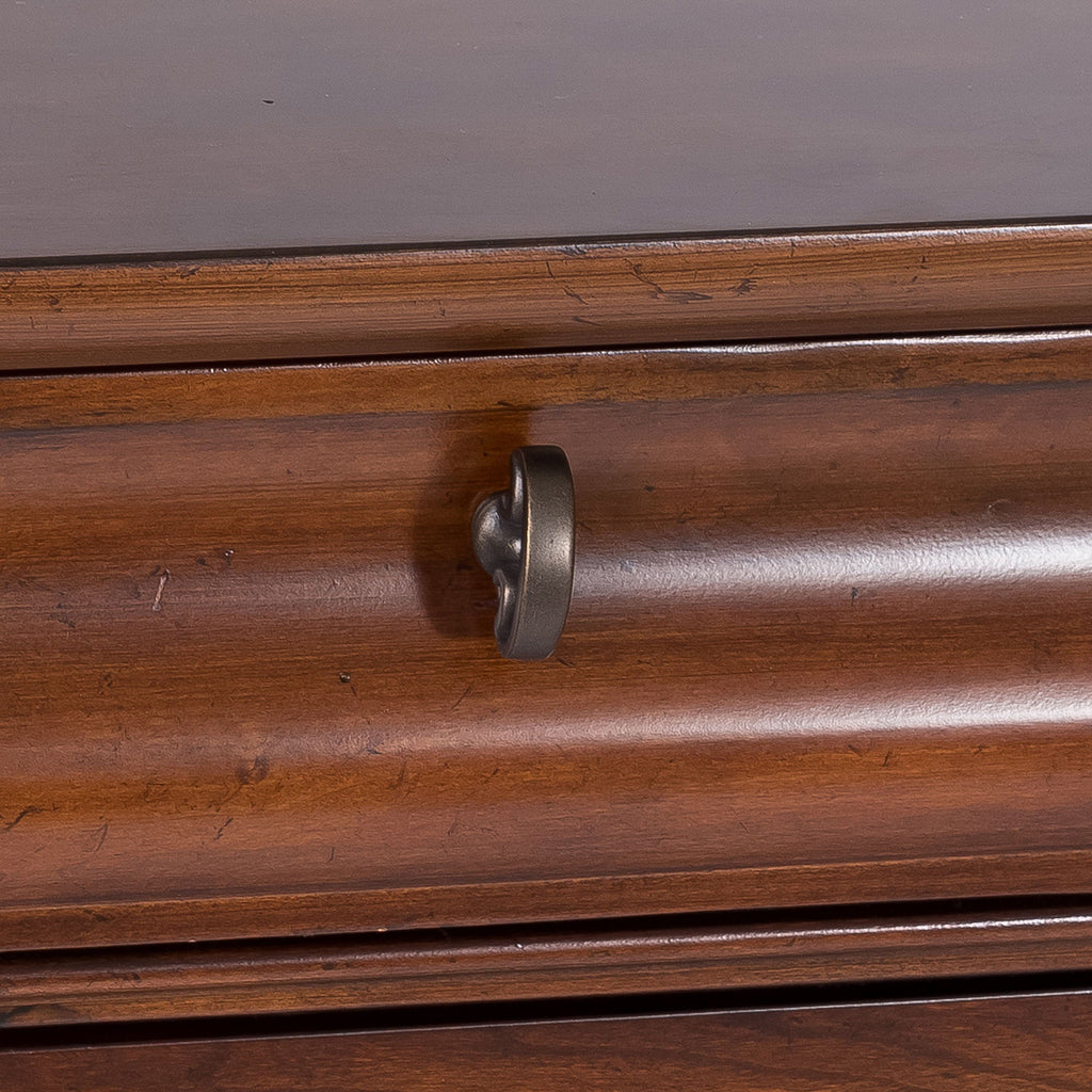Commode à 8 tiroirs — 0L x 18