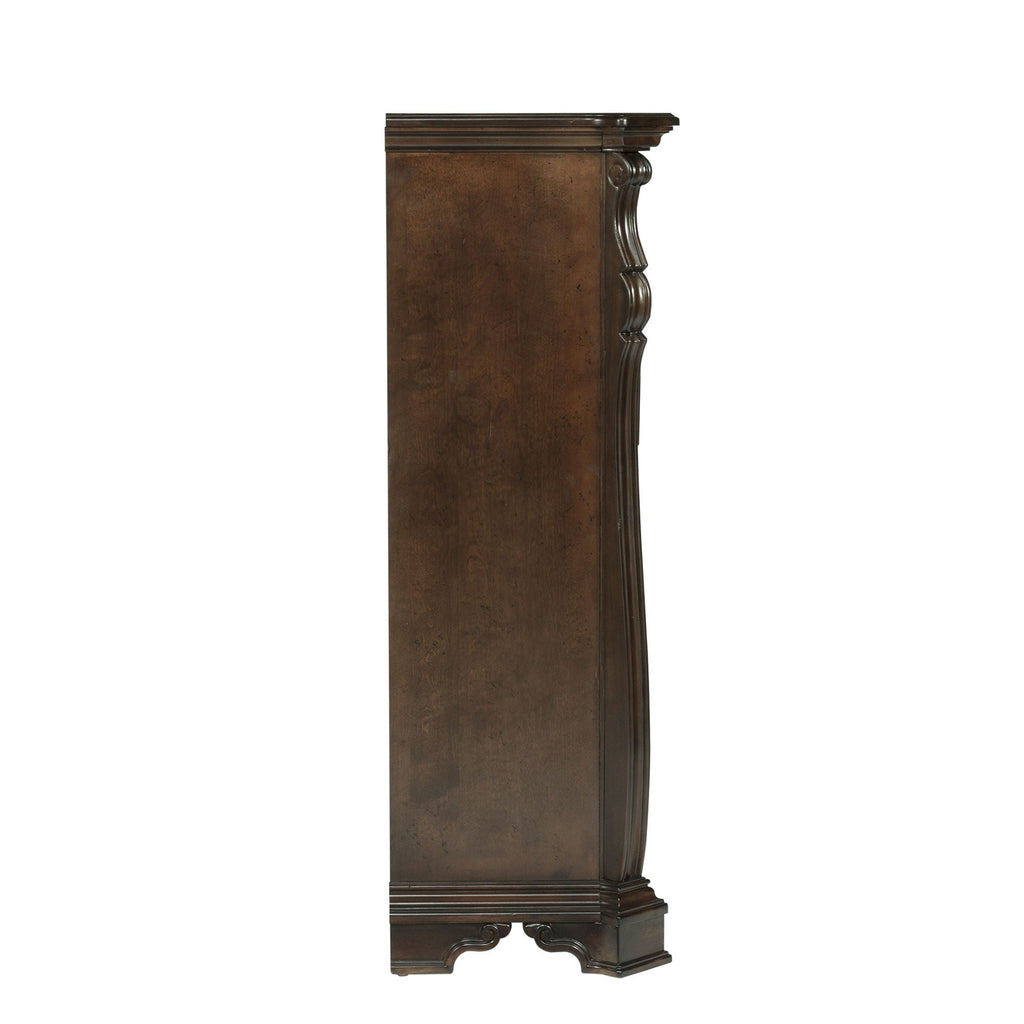 Commode 6 tiroirs - Brownstone — L'alliance de proportions audacieuses et spectaculaires et de formes douces crée un style traditionnel décontracté