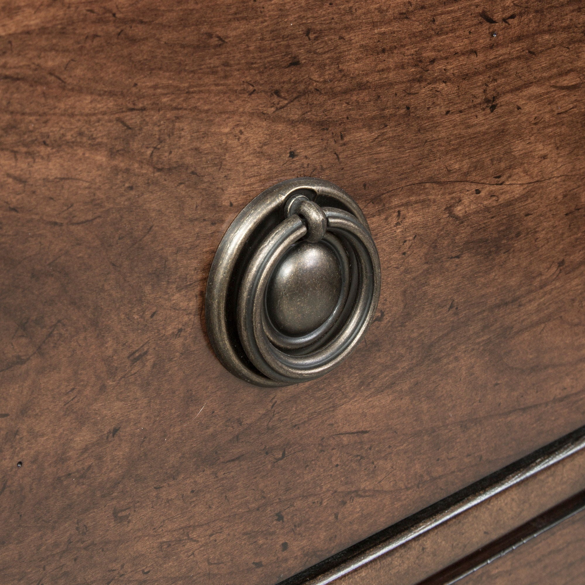 Commode à 8 tiroirs — 0L x 18