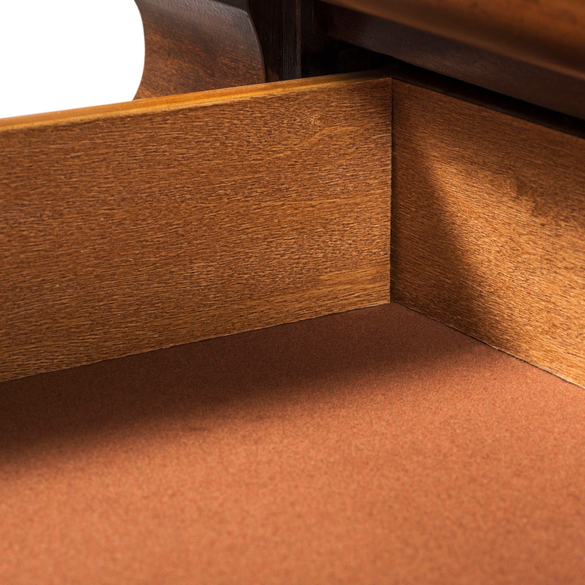 Commode 5 tiroirs — 0L x 18