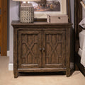Table de chevet à 2 tiroirs avec station de charge - Marron selle — allie grande opulence et style rustique confortable