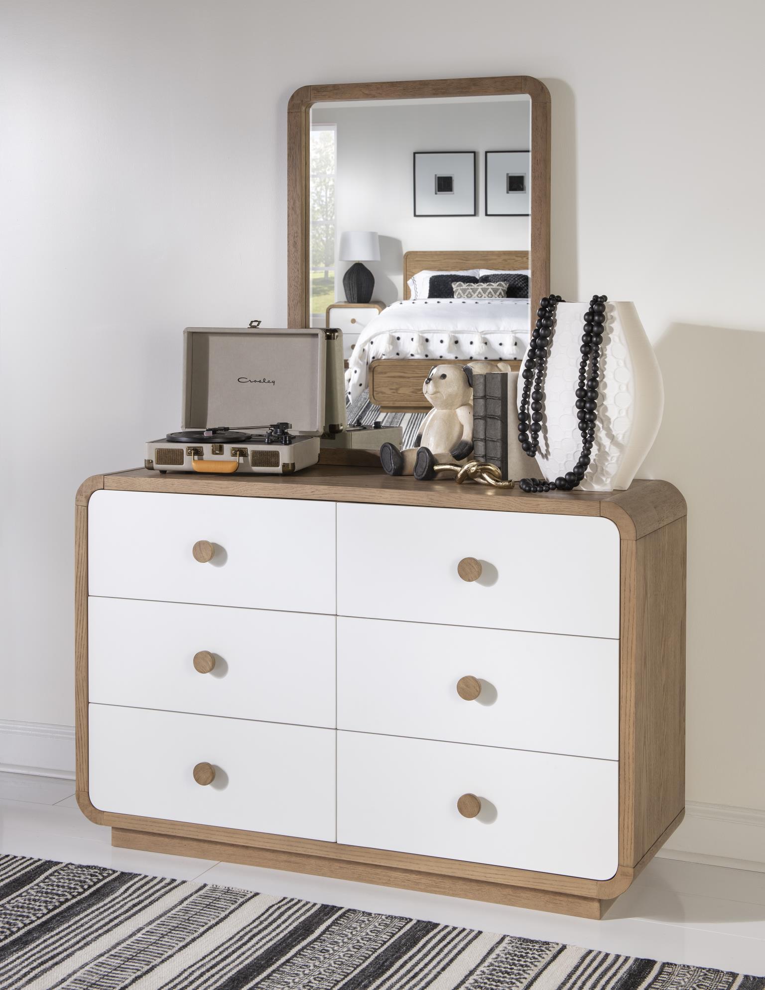Commode 6 tiroirs – Chêne du désert et Blanc nuage — offre une polyvalence
