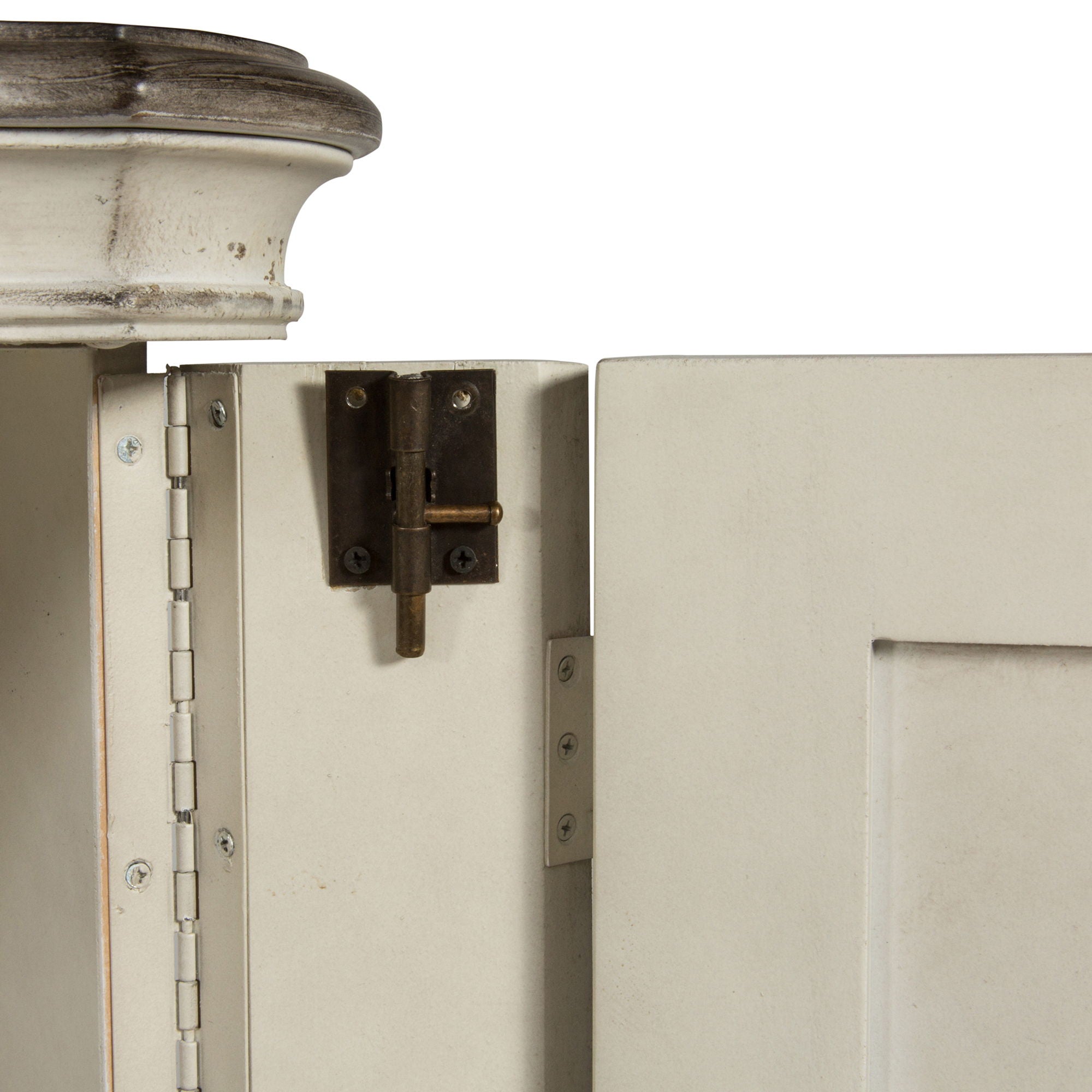 Commode à portes – Blanc antique — Le mélange d'influences européennes crée un style vraiment unique pour tout espace de vie