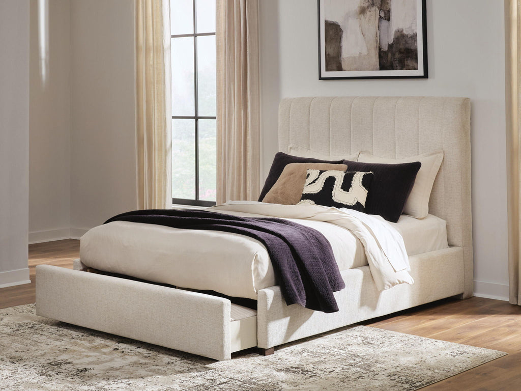 Lit rembourré Queen avec rangement - Beige — Un rangement intégré dans le pied de lit permet de ranger vos affaires avec élégance